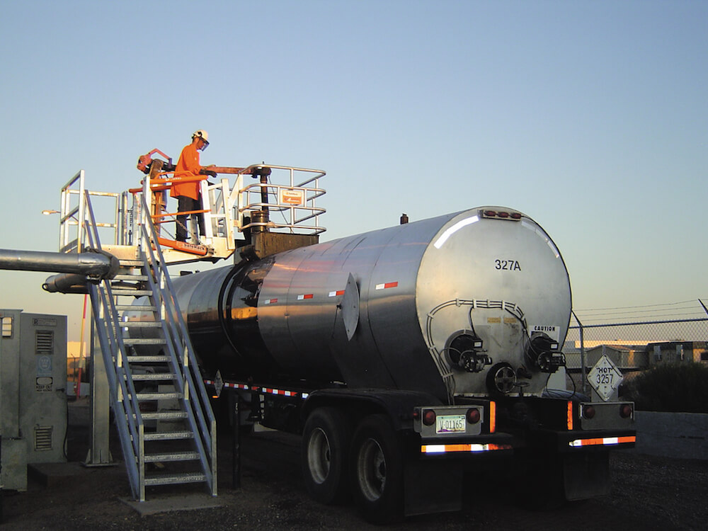 tanker loading